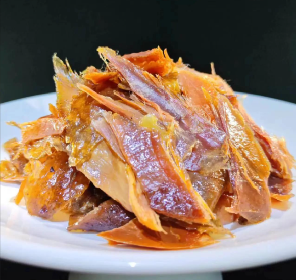 秘制风干鸡、鸭舌、和酸辣白卤鸭舌