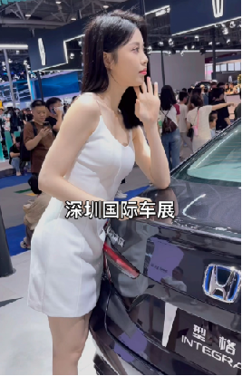 叶子大人丨一镜到底 深圳车展，手慢无